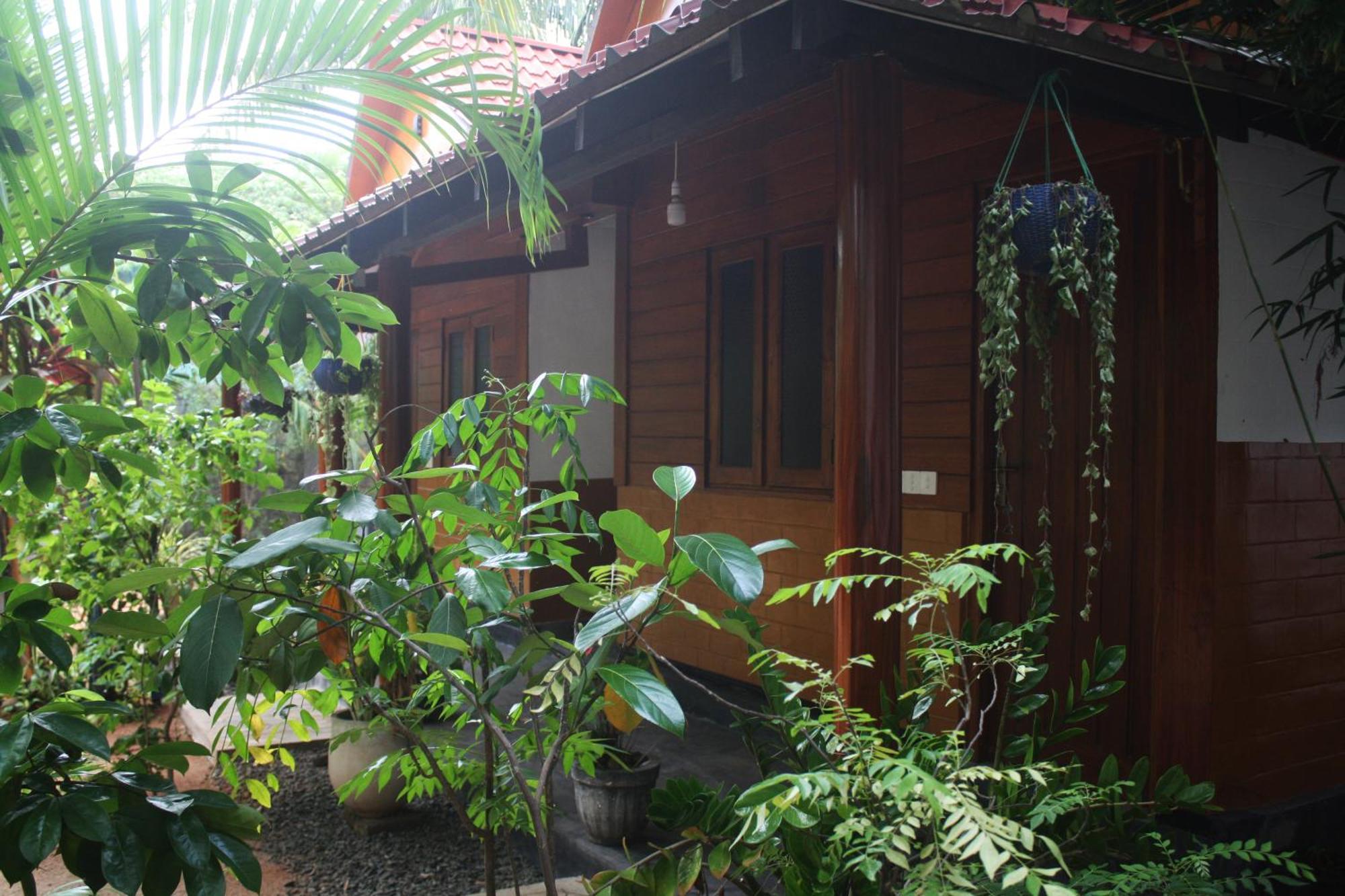 Pearl Bungalow Тринкомали Экстерьер фото