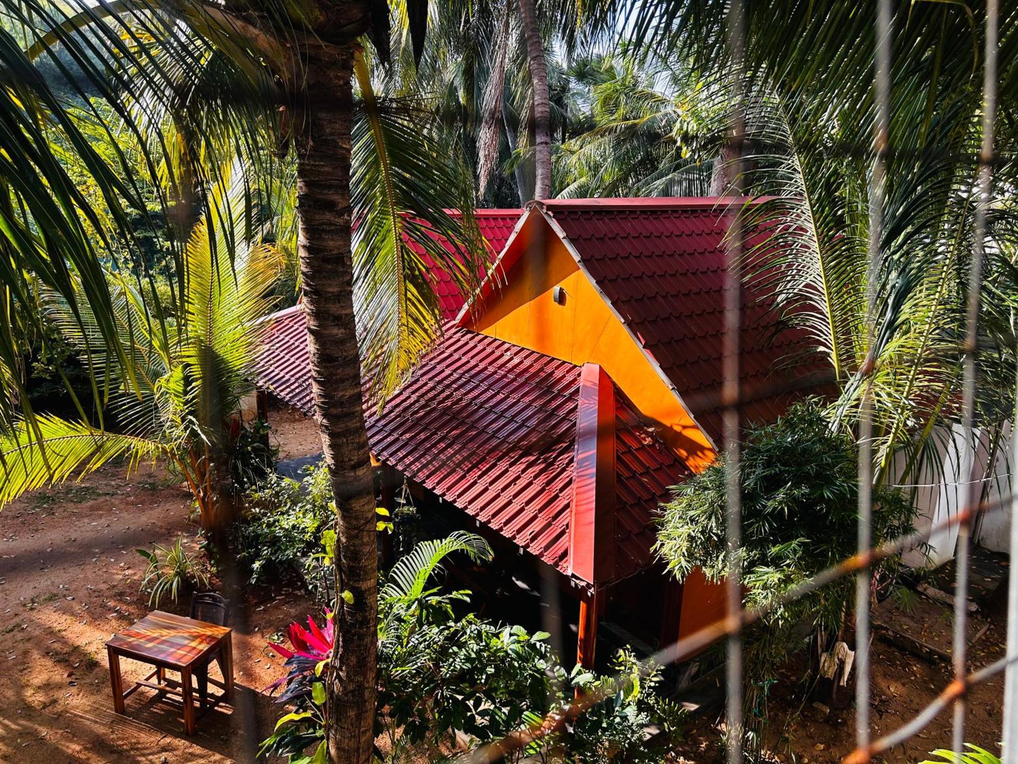 Pearl Bungalow Тринкомали Экстерьер фото