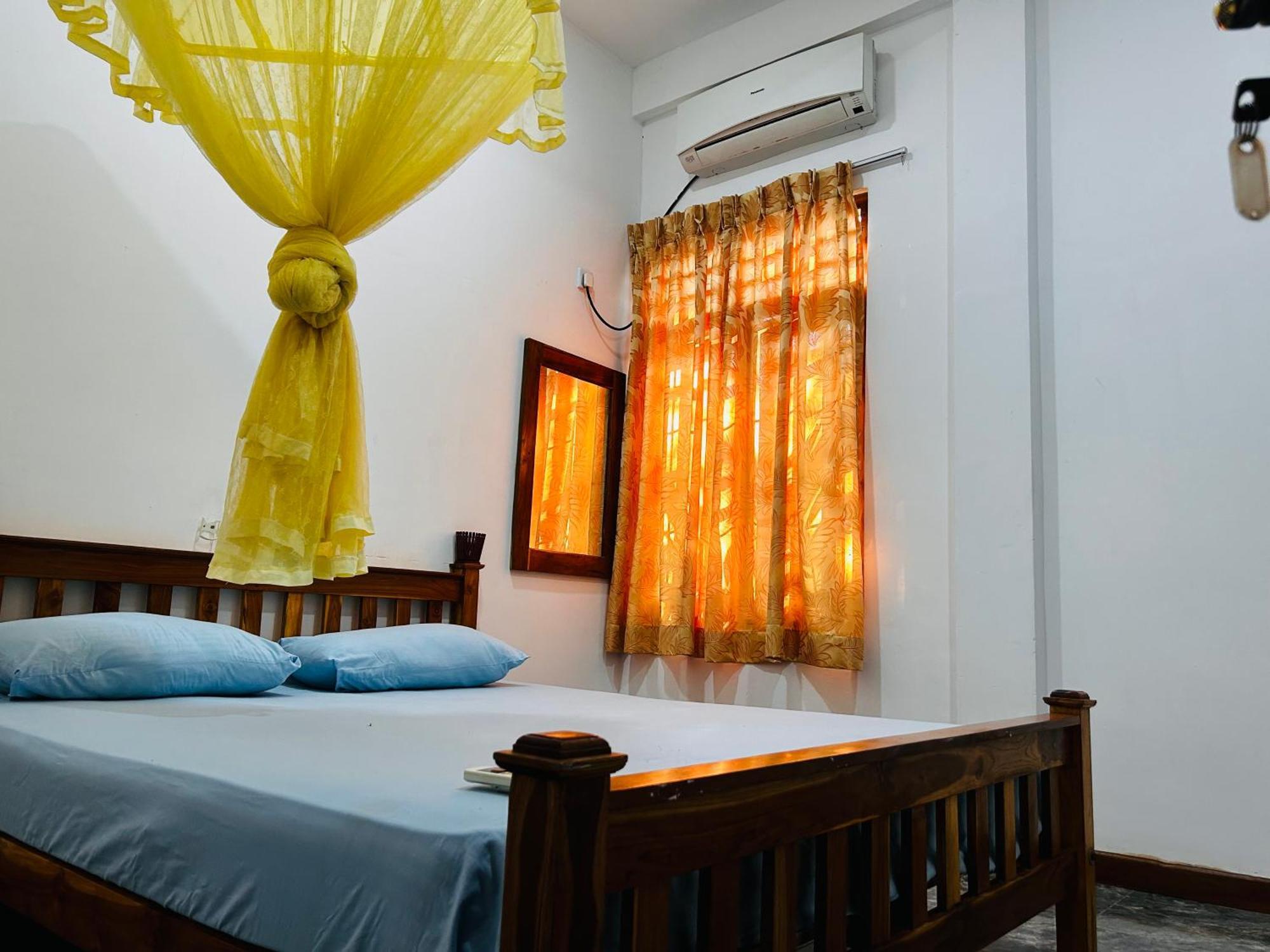 Pearl Bungalow Тринкомали Экстерьер фото