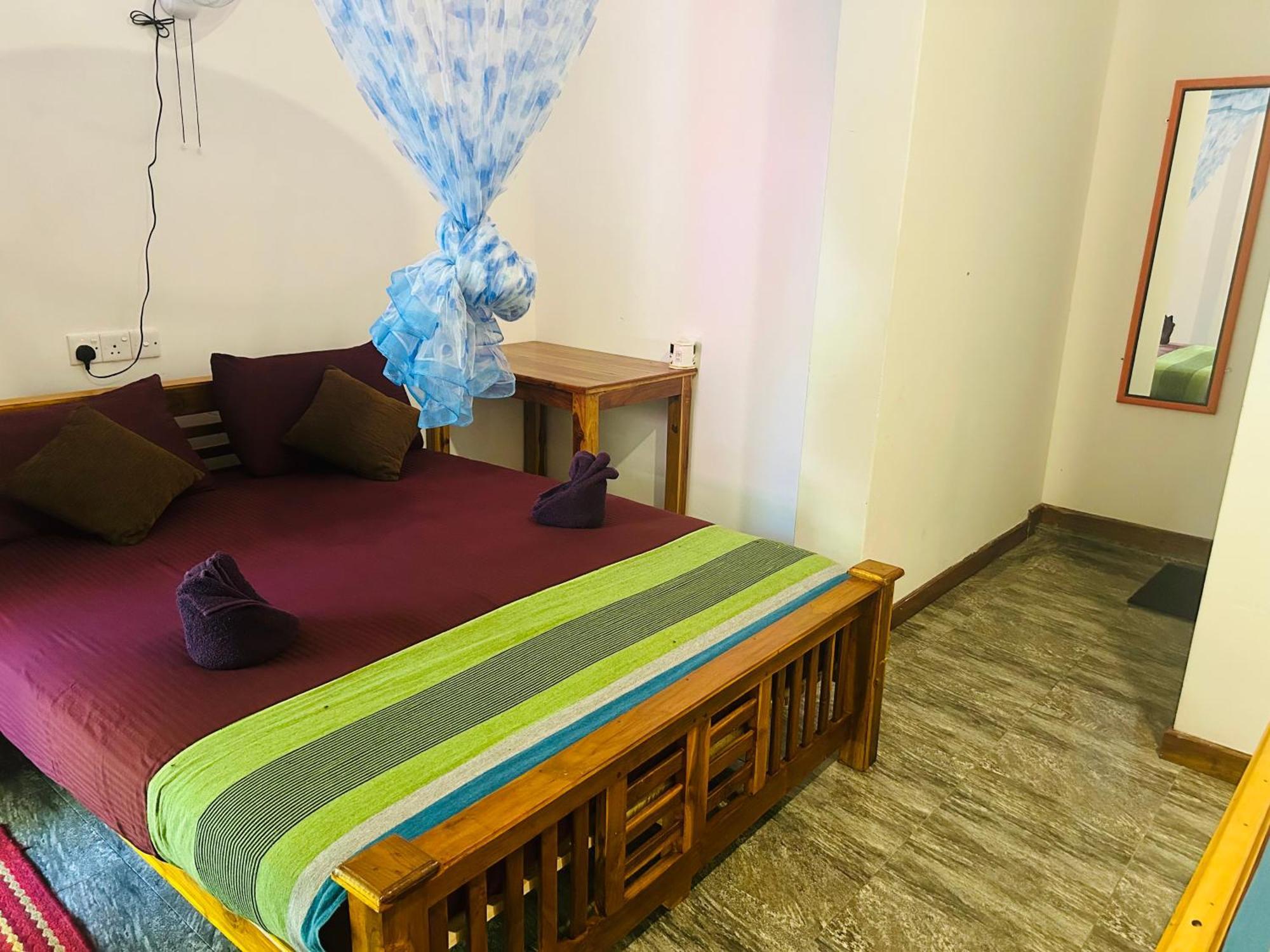 Pearl Bungalow Тринкомали Экстерьер фото